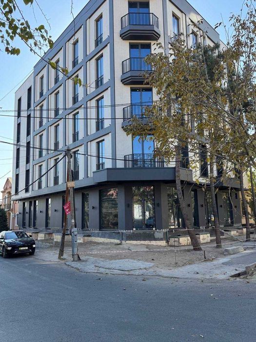 Продаётся  Углавое Здание  Дархан, Central Park / Мирза Улугбек/ ЦЕНТР