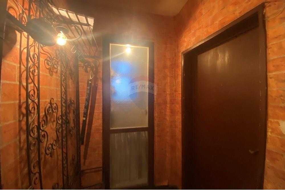 Продава се Тристаен апартамент в Шумен, Пазара - 90 кв.м за 1275 €/кв.м - Снимка #5