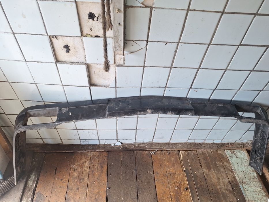 Ауди 100. С3 по запчастям