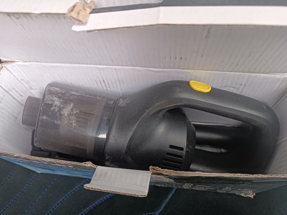 Продам автомобильный пылесос