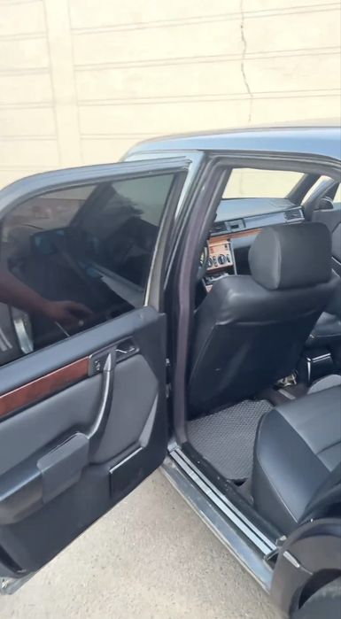 W124 Mers 1993 yil 104 mator 3,2 l