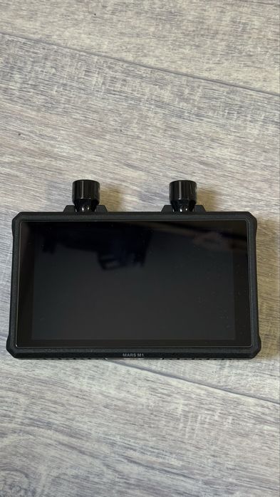 Монитор-передатчик Hollyland M1