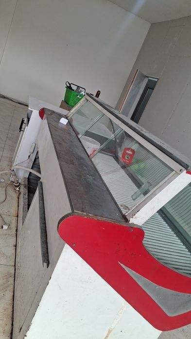 Холодилник витрина