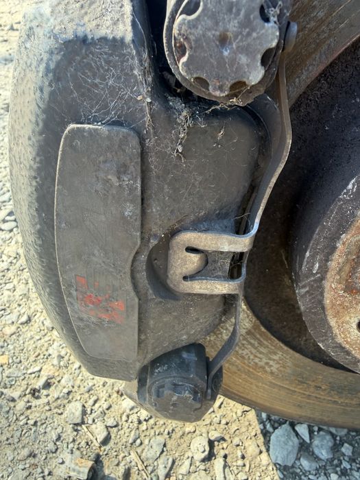 Предни спирачки от Ауди с4 б8 345мм