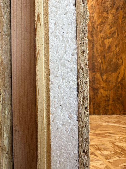 Cușcă de câine clasică izolată termic - protecție iarnă-vară