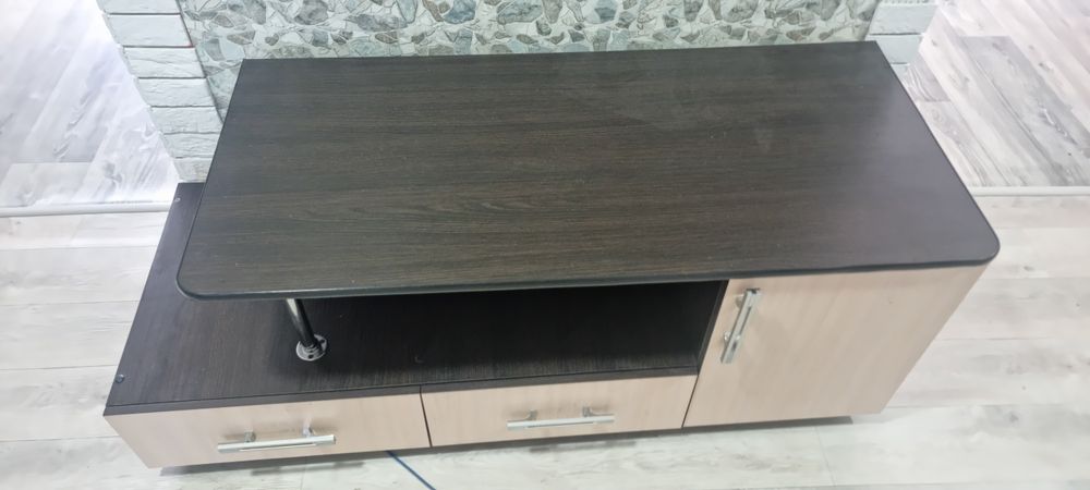 Тумба под телевизор
