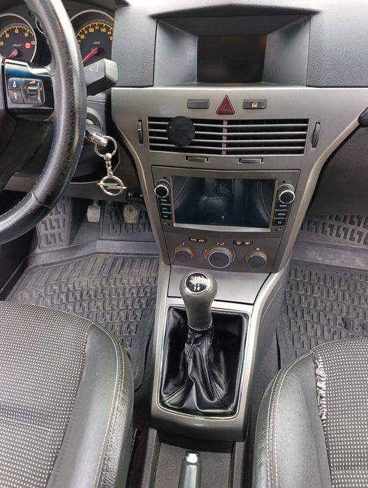 Opel astra h 1.6 105 с газ