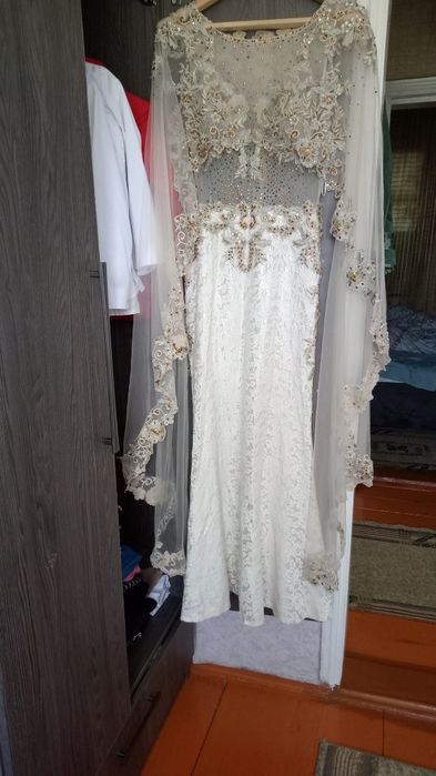 Продам вечернее платье