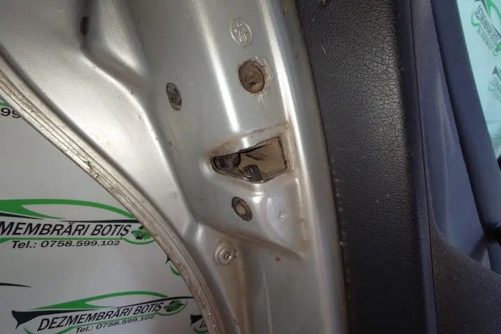 Broasca usa spate stanga Skoda Octavia 2002 1.9 TDI MT (110 hp)