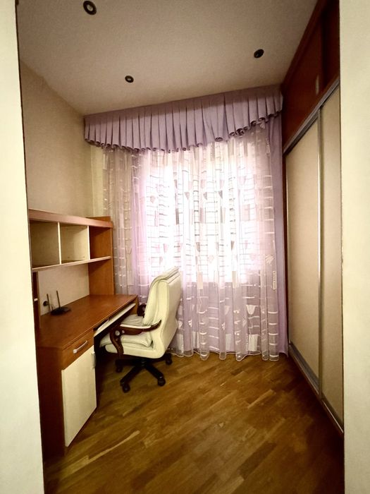 СРОЧНО !! Продается 3-х комнатная квартира