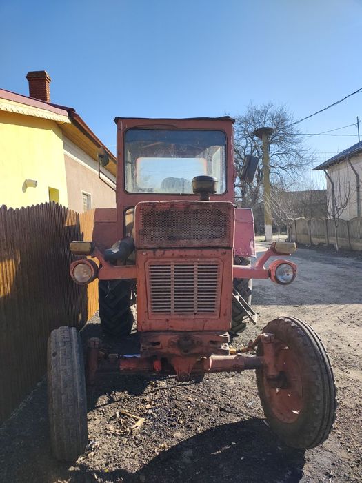 Tractor universal 650