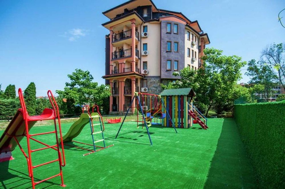 Продава се Едностаен апартамент в Несебър - 49 кв.м за 1021 €/кв.м - Снимка #19