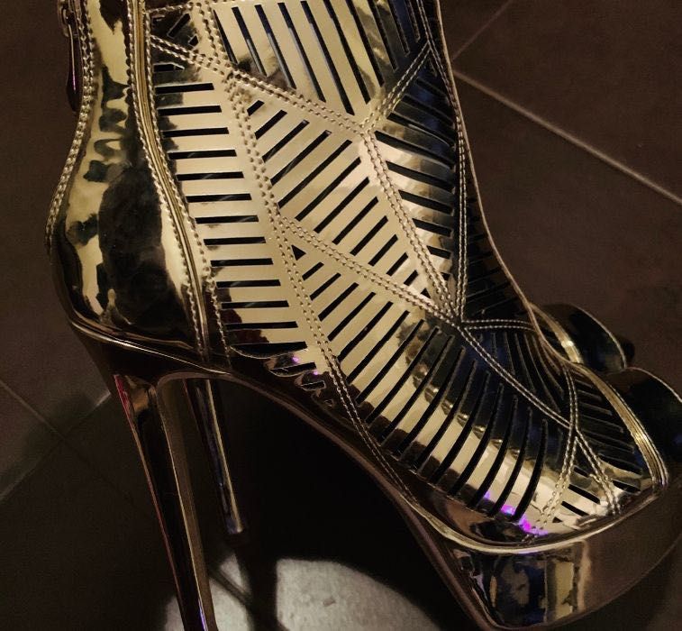 Луксозни златисти стилни вип боти УникатТопМодел Колекция VIP New25/26