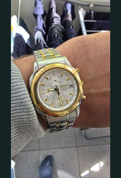 Vand ceas seiko rubine