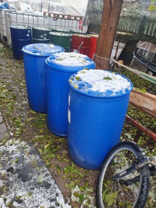 Butoaie tabla și plastic 200 și 100 litri