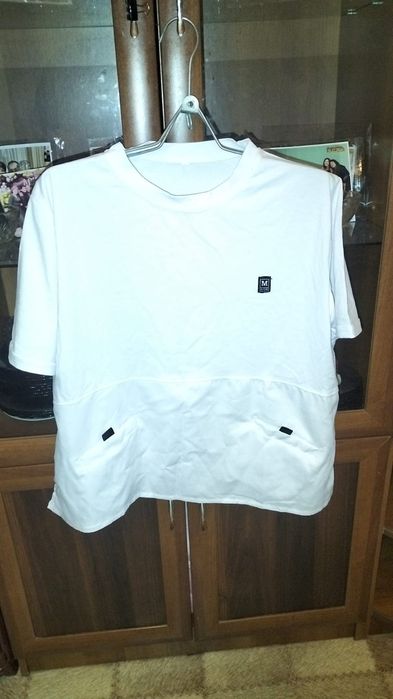 Новая футболка,с карманами