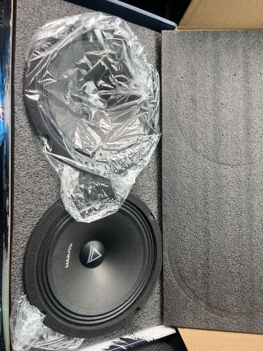 Дианмик Aura strom 80 Размер 20 новый