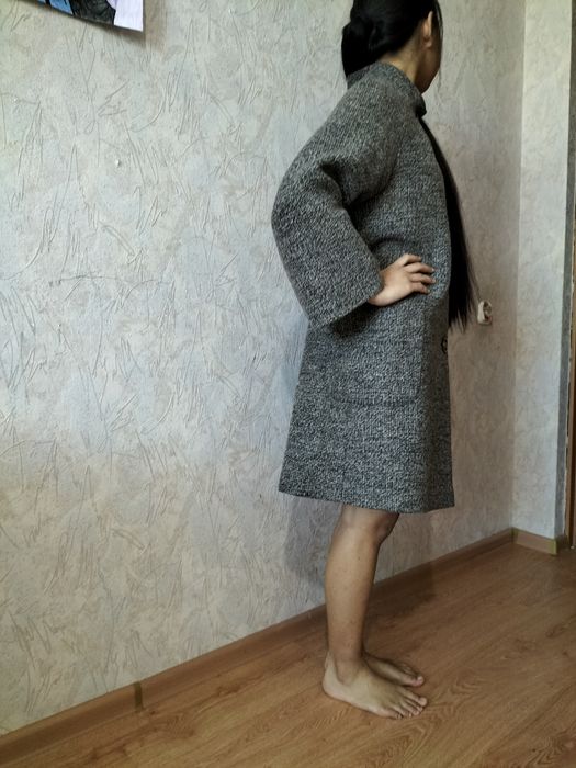 Продам демисезонное пальто