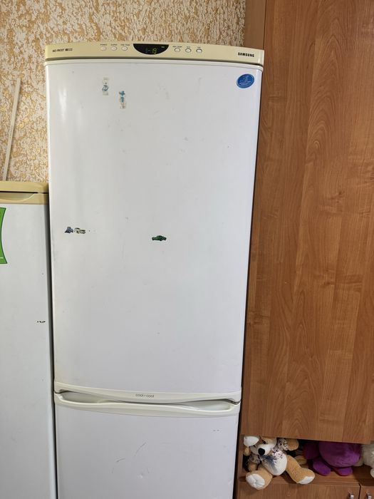 Продам холодильник самсунг
