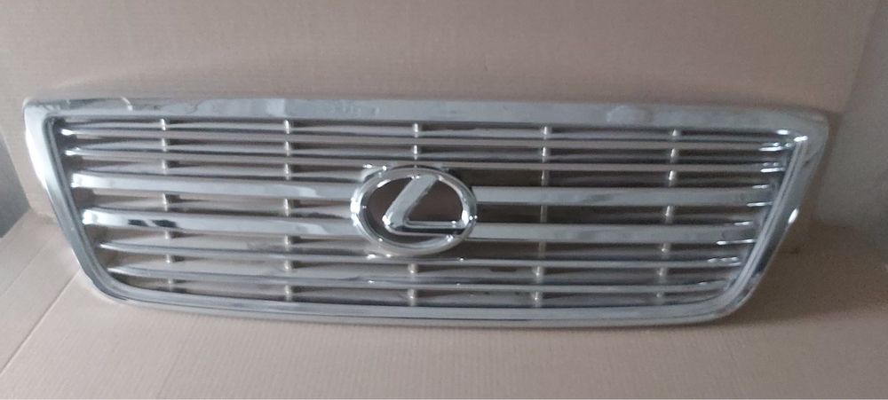 Продам решетки лексус LX 470
