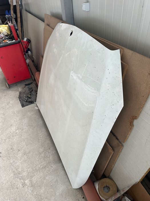 Преден Капак Mercedes w205 AMG