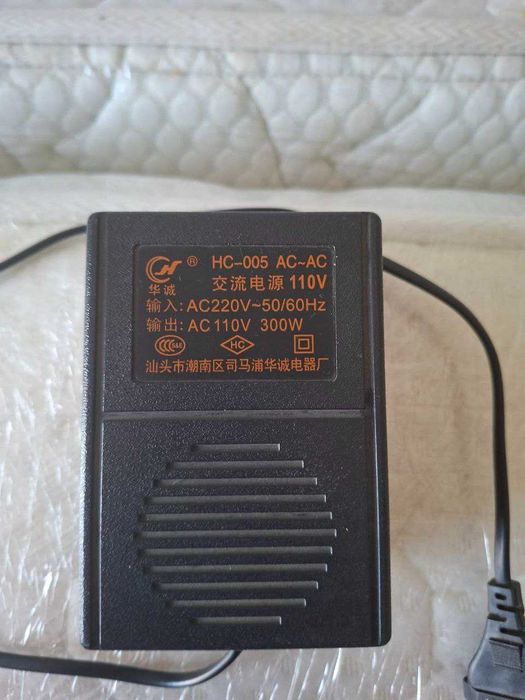 Преобразователь конвертер с 220v на 110v 300VA