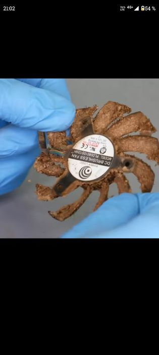 Servicii PC. Instalare Windows 11 pe sistem vechi