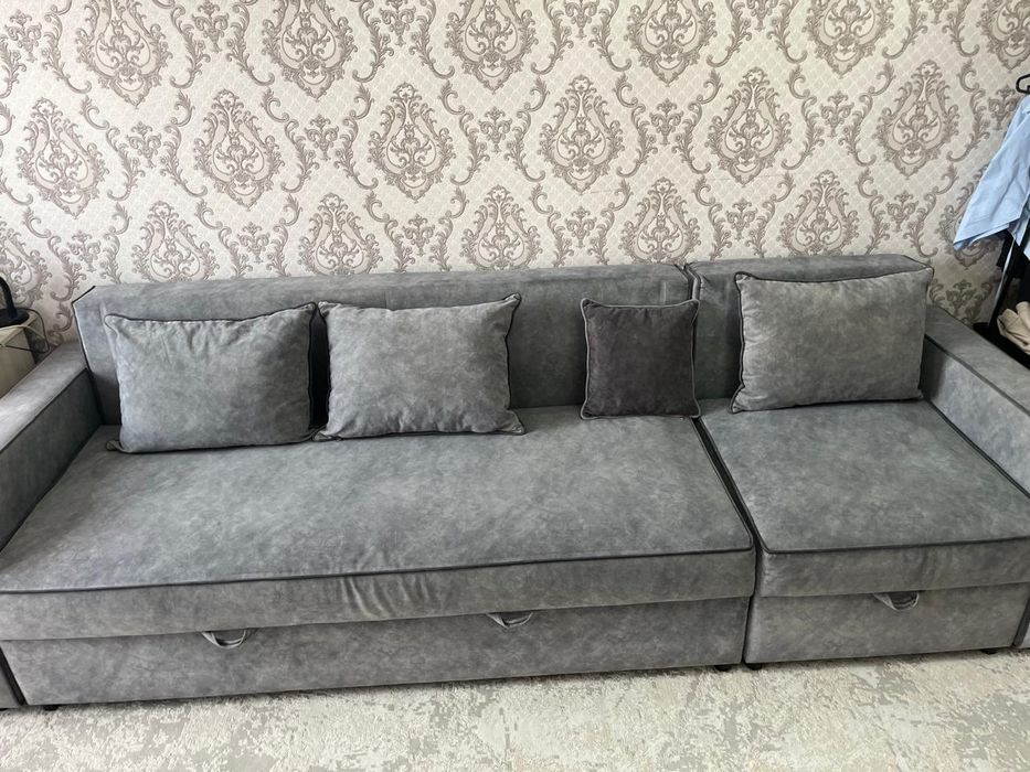 Срочно продам диван