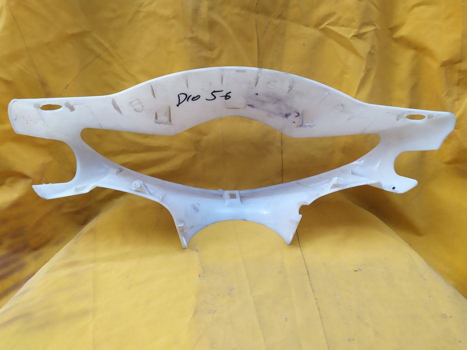 Башка, подфарник, пластик под фару на дио 27,34,35,56