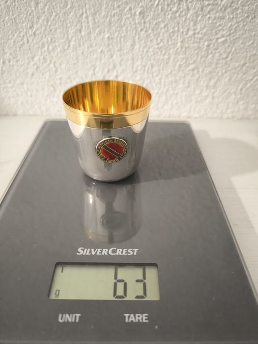 Продавам сребърна чаша с позлата Emil Herrmann Waldstetten