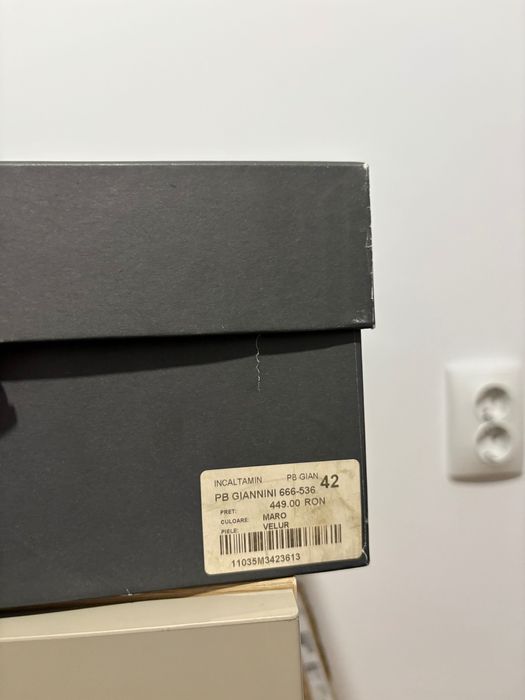 Pantofi bărbătești din piele