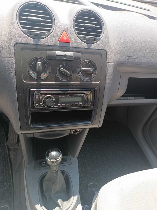 VW Caddy 2.0 sdi 2009 г.