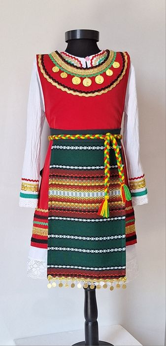 Народни    носии
