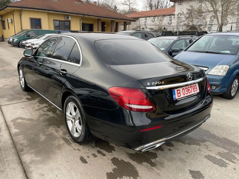 Mercedes-Benz E Mercedes E220d // Vindem in Rate Avans Zero cu Buletinul //