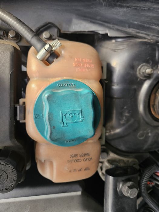 Казанче антифриз за Volvo XC90 2.4d 185к.с