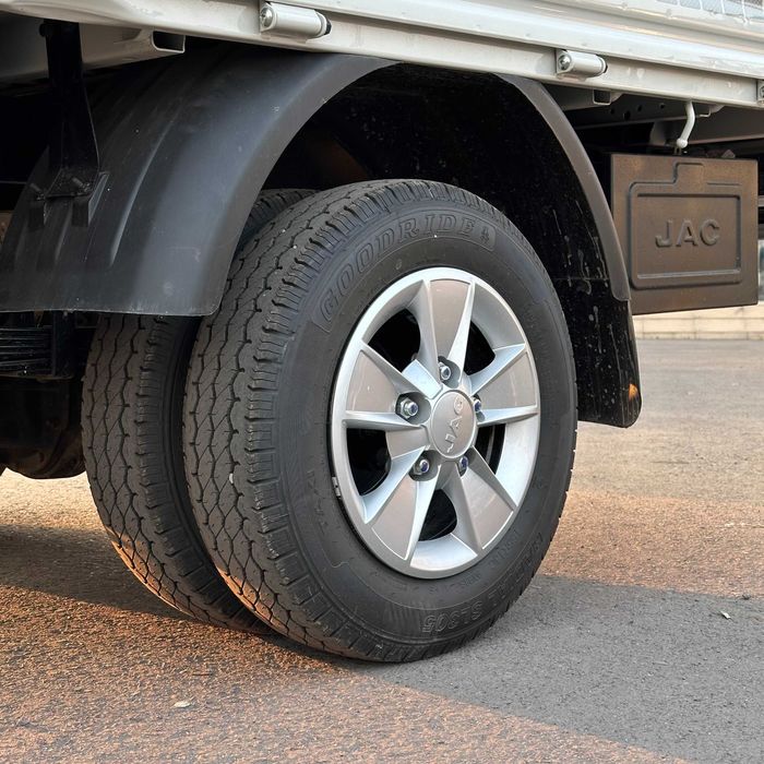 Jac x200 3ta Labo O'rniga