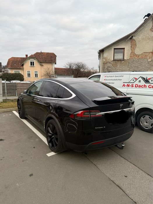 Vand TESLA Model X