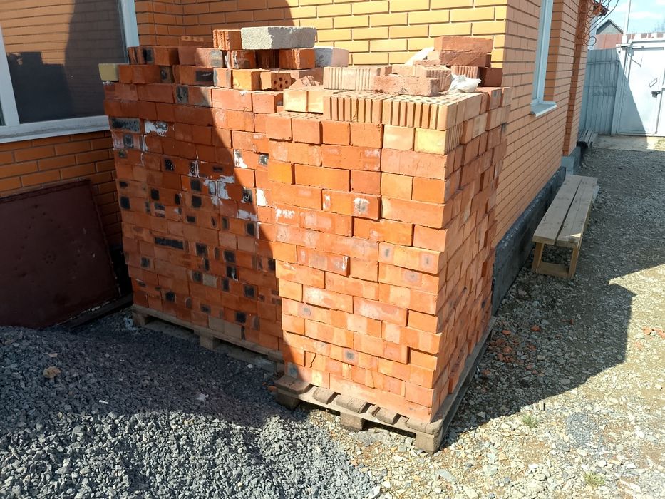 Кирпич полуторный новый М-125