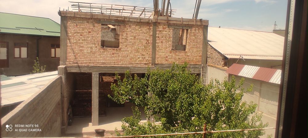 Участка сотилади