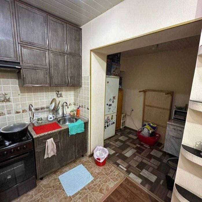 Продам 2 комнатная квартира Юнусабад 4 квартал