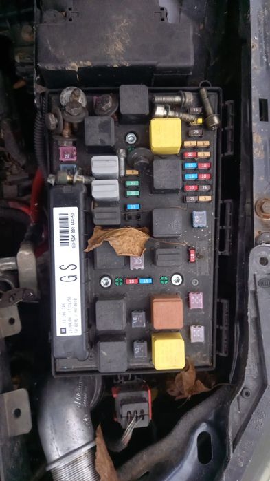 Panou Sigurante și relee Opel Astra H diferite coduri