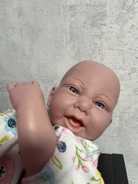 Продам двух кукол реборны