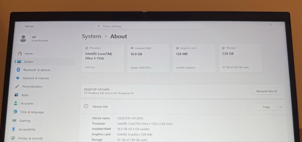 HP Elitebook 840 G11 CA NOU ! GARANTIE ! Ultra 5 135U 16GB  !