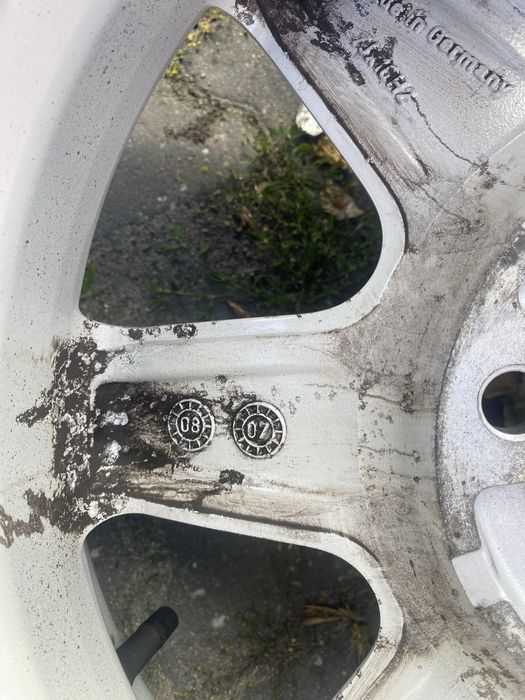 Джанти с зимни гуми 16 цола за BMW