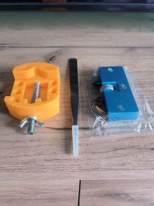 Set reparații/înlocuire baterie ceasuri