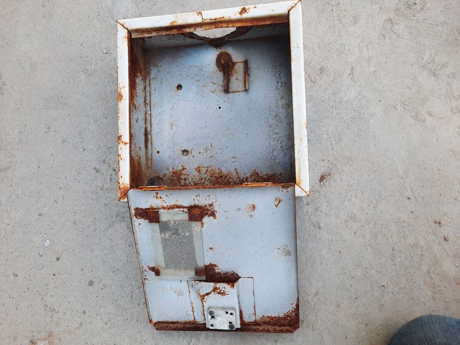 Продаётся щит для электричества.