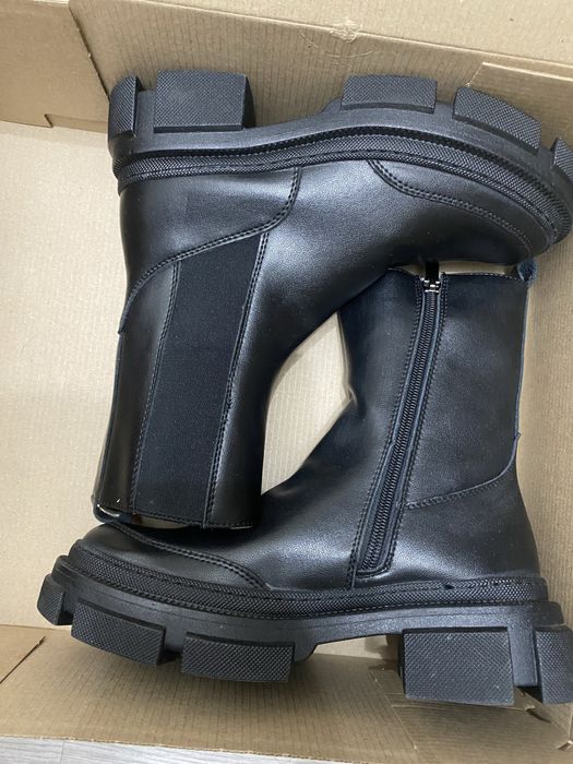 Женские ботинки новые