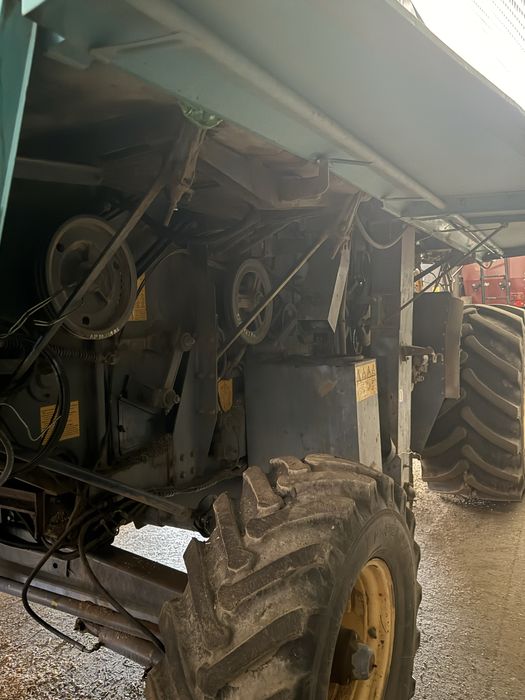 Комбайн Есиль-740