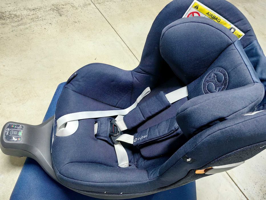 Продавам детско столче Cybex Sirona