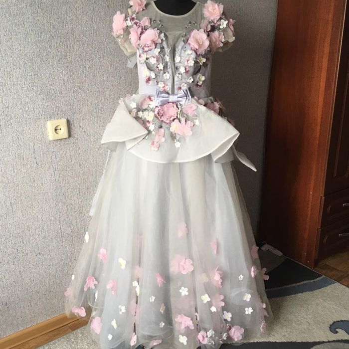 Платье на выпускной вечер